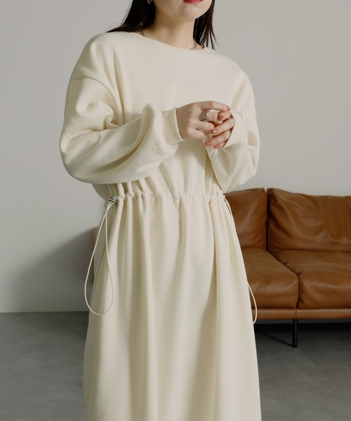 RANAN（ラナン）の「裏起毛/アンチピリング　ドロストスウェットライクワンピース（ワンピース・レディース・アイボリー/ブラック/ライム/アイボリー系1/ブルー系1/グレー系1/ブラック系1・L/LL/M）」の12枚目の写真