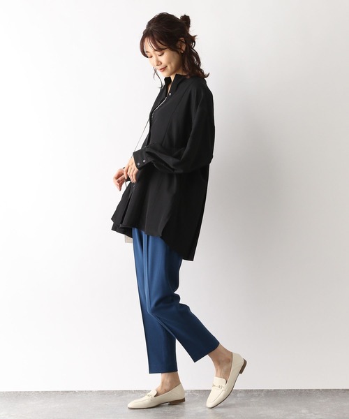GLOBAL WORK(グローバルワーク)の「お手入れらくらくバックプリーツ長袖/966330(シャツ/ブラウス・レディース・ブラック/グレイッシュベージュ/モカ/グリーン系その他4・LARGE/MEDIUM)」の6枚目の写真