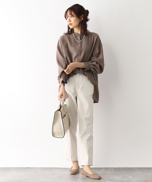 GLOBAL WORK(グローバルワーク)の「お手入れらくらくバックプリーツ長袖/966330(シャツ/ブラウス・レディース・ブラック/グレイッシュベージュ/モカ/グリーン系その他4・LARGE/MEDIUM)」の15枚目の写真