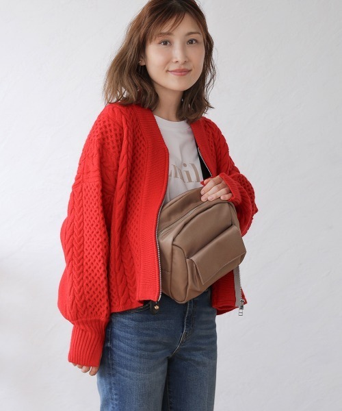 Bou Jeloud（ブージュルード）の「【はあちゅう×Bou Jeloud】ナイロンバッグ Large（ショルダーバッグ・レディース・モカ/ブルーグリーン/アイボリー/ブラック・ONESIZE）」の14枚目の写真