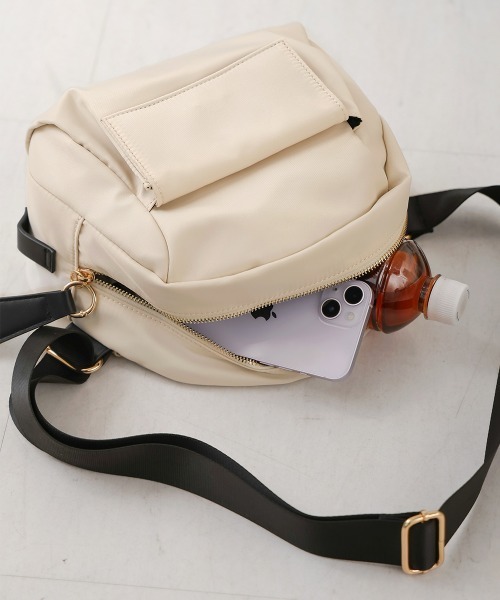 Bou Jeloud（ブージュルード）の「【はあちゅう×Bou Jeloud】ナイロンバッグ Large（ショルダーバッグ・レディース・モカ/ブルーグリーン/アイボリー/ブラック・ONESIZE）」の22枚目の写真