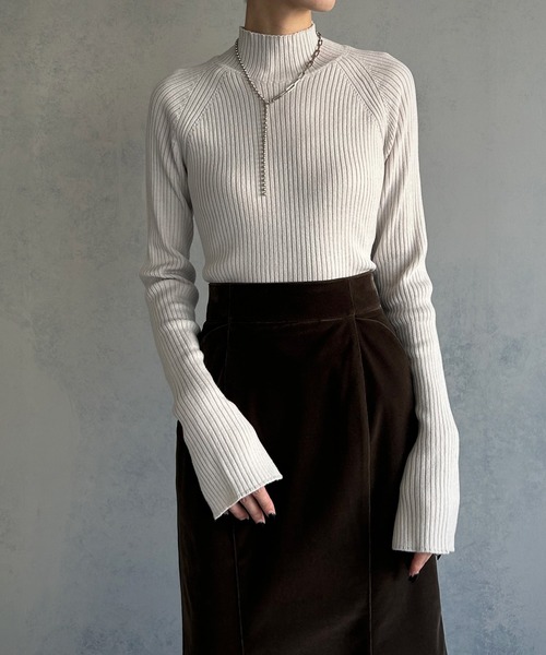 &g'aime（アンジェム）の「【&g'aime】ラグランスリーブリブニットトップス（ニット/セーター・レディース・チャコールグレー/グレイッシュベージュ/グリーン/パープル・FREE）」の2枚目の写真