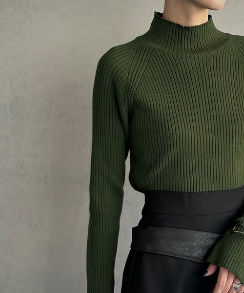 &g'aime（アンジェム）の「【&g'aime】ラグランスリーブリブニットトップス（ニット/セーター・レディース・チャコールグレー/グレイッシュベージュ/グリーン/パープル・FREE）」の21枚目の写真