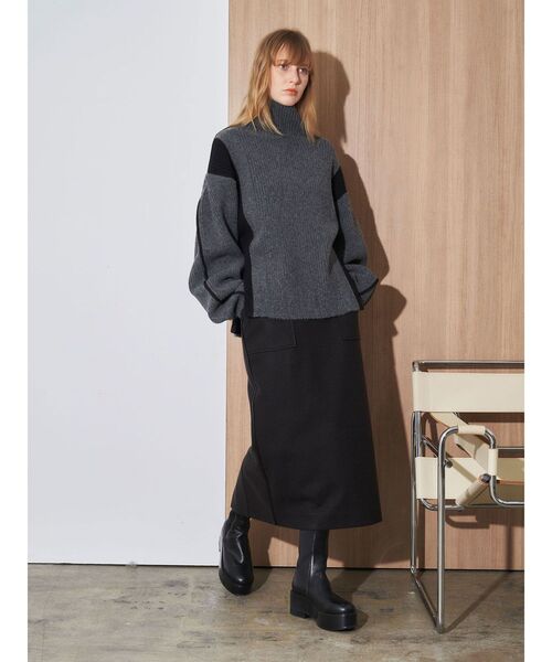 ELENDEEK(エレンディーク)の「バイカラーラインニット(ニット/セーター・レディース・グレー/ブルー/オフホワイト・FREE)」の17枚目の写真