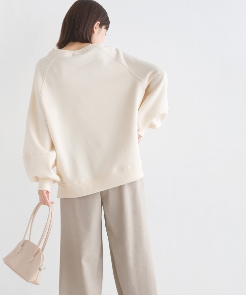 OMNES（オムネス）の「裏起毛ボリューム袖プルオーバー長袖（Tシャツ/カットソー・レディース・アイボリー/ブルーグレー/カーキ/チャコールグレー・FREE）」の14枚目の写真