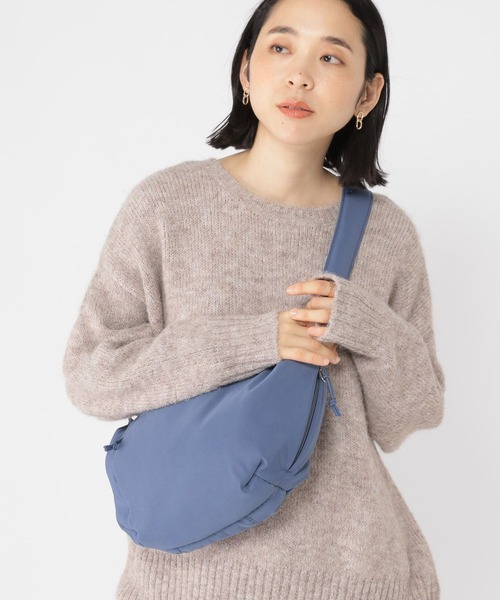 studio CLIP（スタディオクリップ）の「軽いナイロン中綿ショルダーバッグ2（ショルダーバッグ・レディース・アイボリー/ブラウン/ブラック/オリーブ/ブルー・FREE）」の5枚目の写真