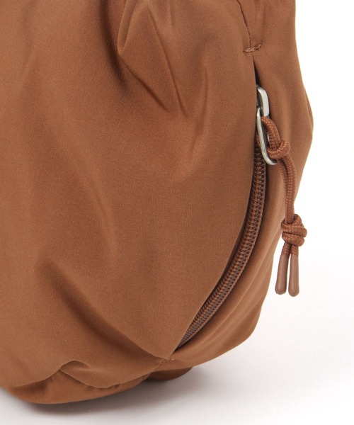 studio CLIP（スタディオクリップ）の「軽いナイロン中綿ショルダーバッグ2（ショルダーバッグ・レディース・アイボリー/ブラウン/ブラック/オリーブ/ブルー・FREE）」の10枚目の写真