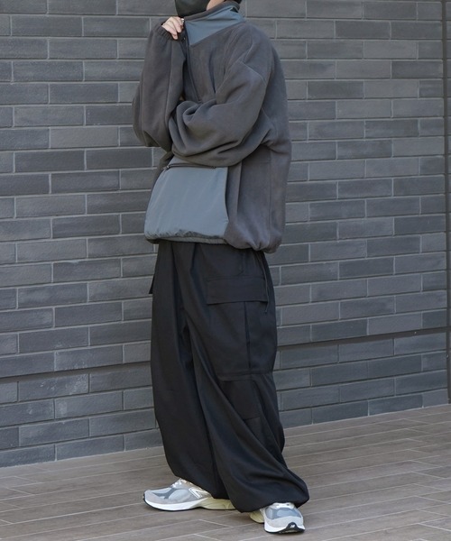 ILL'S（イルズ）の「ビッグシルエット ハーフジップ ボリューム