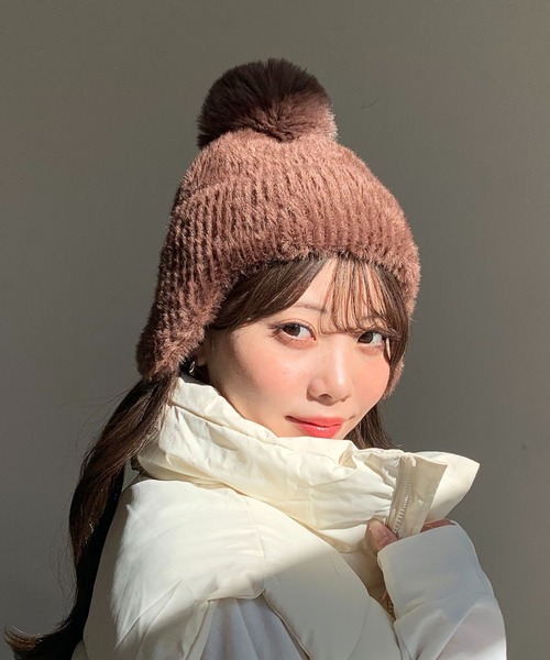 EPICKS（エピックス）の「耳当て付きポンポンニット帽（ニットキャップ