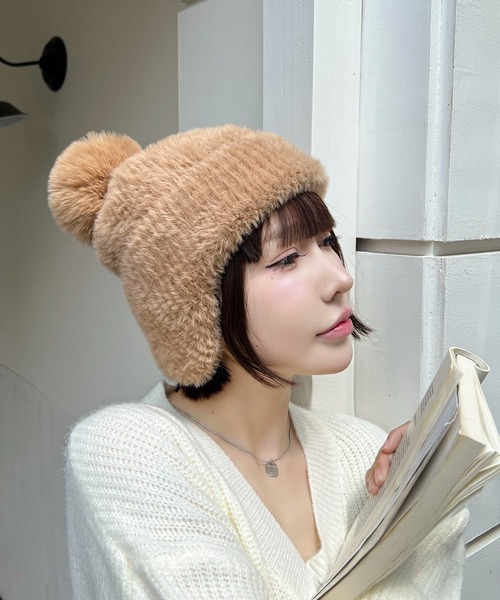 EPICKS（エピックス）の「耳当て付きポンポンニット帽（ニットキャップ/ビーニー・レディース・ブラウン/ホワイト/ピンク/アイボリー/ベージュ・FREE）」の21枚目の写真