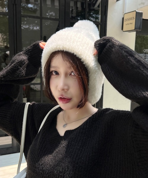 EPICKS（エピックス）の「耳当て付きポンポンニット帽（ニットキャップ