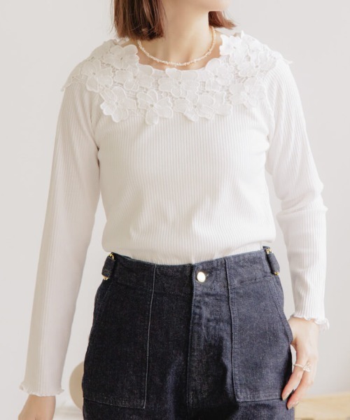 flower(フラワー)の「ブロッサムトップ(Tシャツ/カットソー・レディース・ブラウン/ホワイト・FREE)」の2枚目の写真