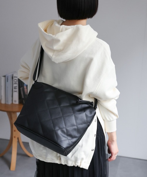 セール】【マチあり/長さ調整可能】キルティングショルダーバッグ