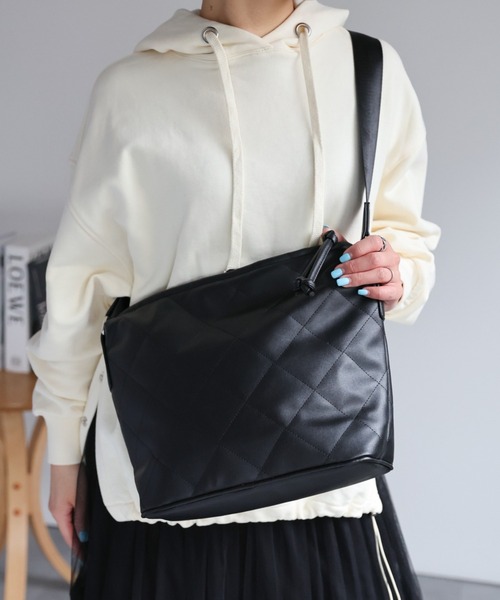 セール】【マチあり/長さ調整可能】キルティングショルダーバッグ