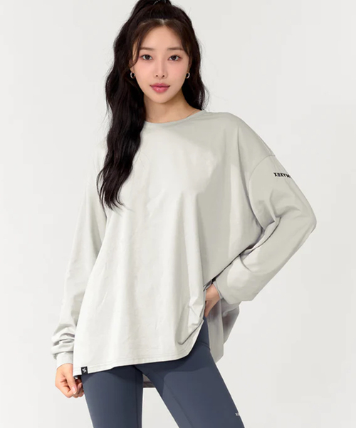 XEXYMIX（ゼクシィミックス）の「【XEXYMIX】ルーズフィット長袖Tシャツ（Tシャツ/カットソー・レディース・ホワイト/ブラック/グレー/ピンク・FREE）」の3枚目の写真