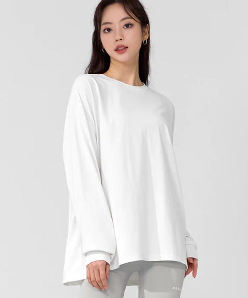 XEXYMIX（ゼクシィミックス）の「【XEXYMIX】ルーズフィット長袖Tシャツ（Tシャツ/カットソー・レディース・ホワイト/ブラック/グレー/ピンク・FREE）」の8枚目の写真