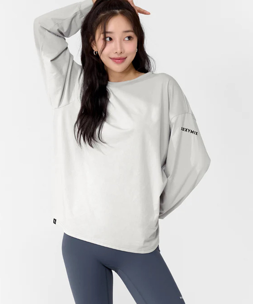 XEXYMIX（ゼクシィミックス）の「【XEXYMIX】ルーズフィット長袖Tシャツ（Tシャツ/カットソー・レディース・ホワイト/ブラック/グレー/ピンク・FREE）」の9枚目の写真