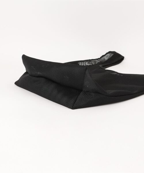 A.P.C.（アーペーセー）の「SAC SHOPPING REBOUND  24P（エコバッグ/サブバッグ・メンズ・カーキ/ブラック・ONESIZE）」の7枚目の写真