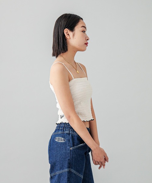 X-girl（エックスガール）の「SHIRRED CAMISOLE（キャミソール・レディース・ホワイト/ライトパープル・S/M）」の4枚目の写真