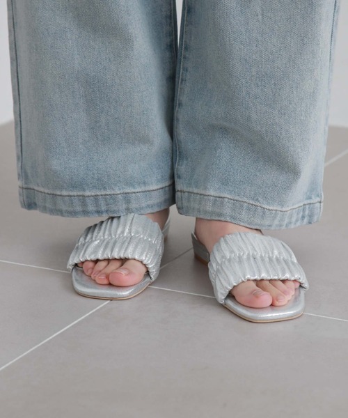 archives(アルシーヴ)の「フラットサンダル(サンダル・レディース・シルバーグレー/ゴールド・MEDIUM/LARGE)」の11枚目の写真