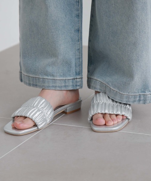 archives(アルシーヴ)の「フラットサンダル(サンダル・レディース・シルバーグレー/ゴールド・MEDIUM/LARGE)」の12枚目の写真