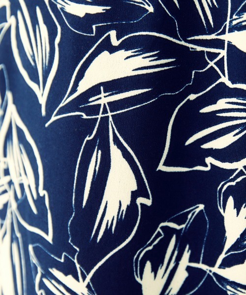 nissen（ニッセン）の「総柄タックストレートパンツ（その他パンツ・レディース・ネイビー系/ベージュ系/ブラウン系・L/M/S/LL）」の17枚目の写真