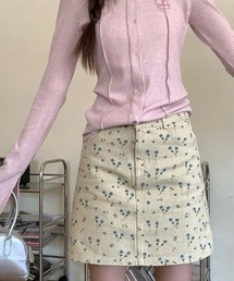 フラワー柄スカート
