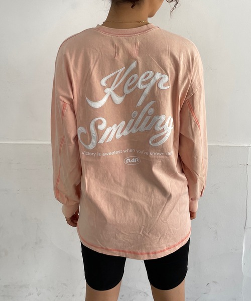 ROGER AND RAW(ロジャーアンドロウ)の「バックサテン刺繍ロングスリーブT(Tシャツ/カットソー・レディース・ピンク/ブラック/ホワイト・FREE)」の2枚目の写真