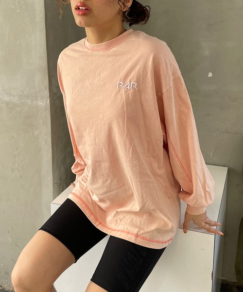 ROGER AND RAW(ロジャーアンドロウ)の「バックサテン刺繍ロングスリーブT(Tシャツ/カットソー・レディース・ピンク/ブラック/ホワイト・FREE)」の4枚目の写真