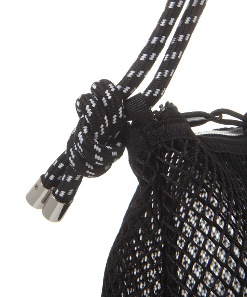 OUTDOOR PRODUCTS(アウトドアプロダクツ)の「【HEREIAM/OUTDOOR】メッシュミニショルダー(ショルダーバッグ・レディース・ブラック/レッド/ホワイト・FREE)」の14枚目の写真