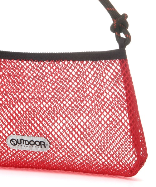 OUTDOOR PRODUCTS(アウトドアプロダクツ)の「【HEREIAM/OUTDOOR】メッシュミニショルダー(ショルダーバッグ・レディース・ブラック/レッド/ホワイト・FREE)」の4枚目の写真