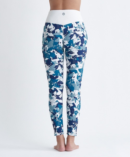 ROXY（ロキシー）の「FLAMINGO LEGGINGS/ロキシー水陸両用速乾UVカットレギンス・スパッツ（レギンス/スパッツ・レディース・マルチ/グリーン/ブラック・SMALL/MEDIUM/LARGE）」の17枚目の写真