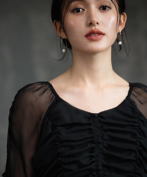 DRESS PLUS（ドレスプラス）の「ワンピース ドレス 結婚式 異素材ドッキング（ドレス・レディース・グレー/ブラック/ベージュ・M/L/S）」の5枚目の写真