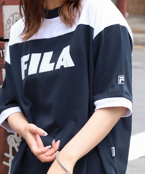 FILA(フィラ)の「【FILA】 90’s ヴィンテージ ロゴ プリント 半袖 リンガー Tシャツ(Tシャツ/カットソー・レディース・ホワイト/ブラック/ネイビー/ブラック系/ホワイト系・MEDIUM/LARGE)」の5枚目の写真