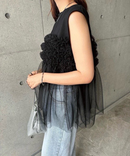 andme（アンドミー）の「チュールドッキングビスチェ風プリーツトップス（Tシャツ/カットソー・レディース・ホワイト×グレー/ブラック/ベージュ系その他/オフホワイト・FREE）」の4枚目の写真