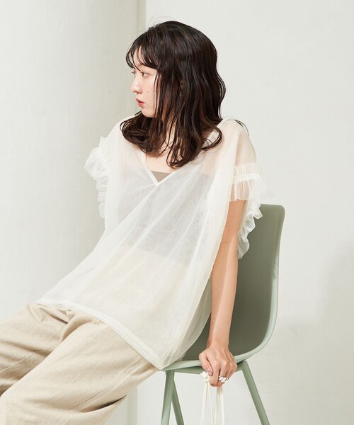 限定展開袖フリルビッグチュールベスト