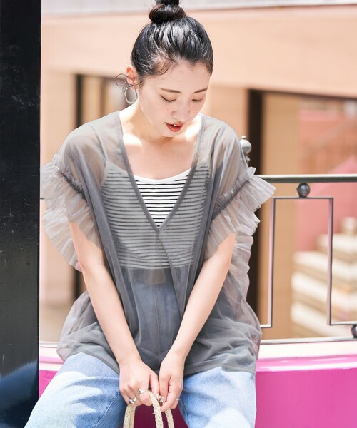 限定展開袖フリルビッグチュールベスト