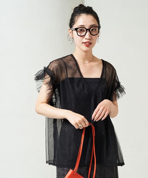 フリル付き黒ベスト フリーサイズ She's Closet ベスト ジレ 2WAYショート丈深Vネック花柄刺繍