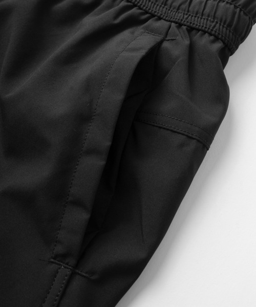 NIKE(ナイキ)の「【NIKE/ナイキ】SWOOSH ワンポイントプリント デザイン Dri-FIT フォーム ショートパンツ/ハーフパンツ(その他パンツ・メンズ・モスグリーン/シルバーグレー/ブラック・M/L/XL)」の6枚目の写真
