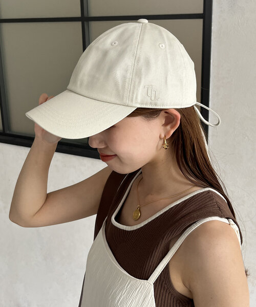 Thevon（ゼボン）の「バックリボンツイルキャップ（キャップ・レディース・チャコールグレー/ブラック/アイボリー・FREE）」の4枚目の写真