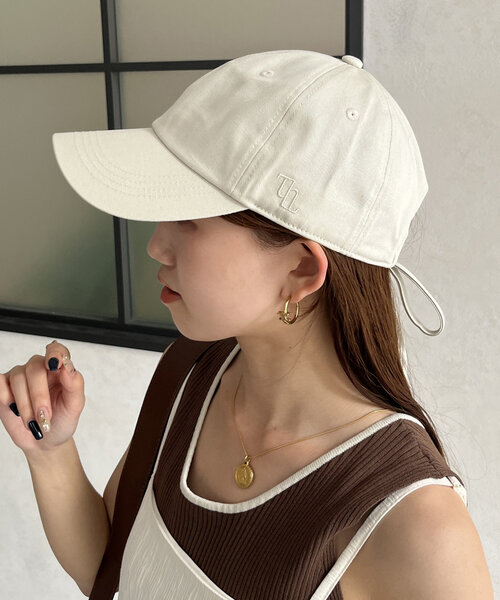 Thevon（ゼボン）の「バックリボンツイルキャップ（キャップ・レディース・チャコールグレー/ブラック/アイボリー・FREE）」の5枚目の写真