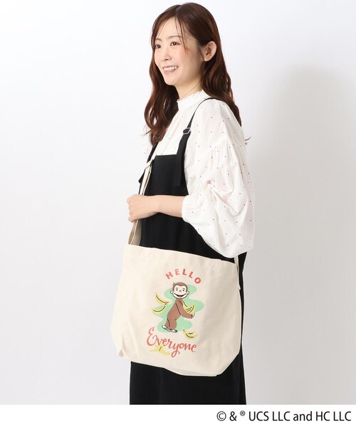 one'sterrace(ワンズテラス)の「おさるのジョージ 中仕切りショルダーバッグ(ショルダーバッグ・レディース・イエロー系8/ブルー系その他7・99)」の13枚目の写真
