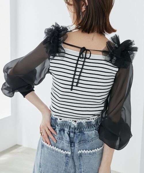 MAJESTIC LEGON（マジェスティックレゴン）の「肩フリルシアースリーブニット（ニット/セーター・レディース・ブラック/アイボリー/モカ/ブラック系その他・MEDIUM）」の14枚目の写真