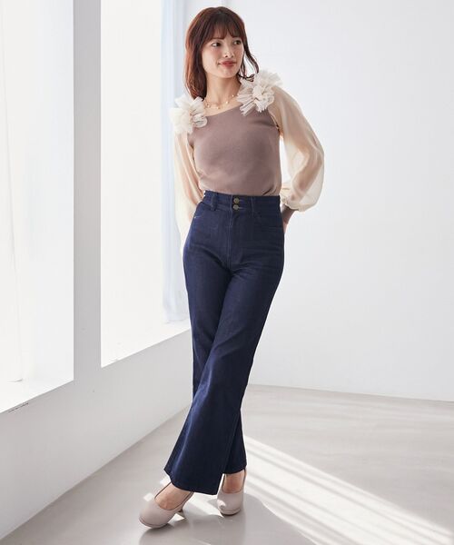 MAJESTIC LEGON（マジェスティックレゴン）の「肩フリルシアースリーブニット（ニット/セーター・レディース・ブラック/アイボリー/モカ/ブラック系その他・MEDIUM）」の8枚目の写真