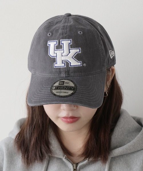 NEW ERA（ニューエラ）の「NEW ERA/ニューエラ CM920 ロゴ刺繍 ベースボールキャップ（キャップ・メンズ・ダークネイビー/ダークグレー/グリーン・FREE）」の2枚目の写真