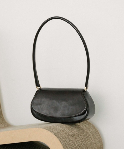 archives（アルシーヴ）の「ラウンド合皮バッグ（ショルダーバッグ・レディース・オフホワイト/ブラック/ブラウン・FREE）」の3枚目の写真