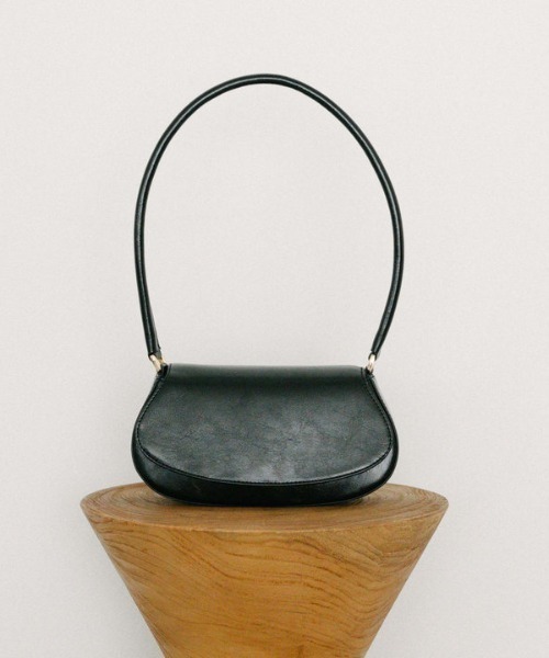 archives（アルシーヴ）の「ラウンド合皮バッグ（ショルダーバッグ・レディース・オフホワイト/ブラック/ブラウン・FREE）」の2枚目の写真