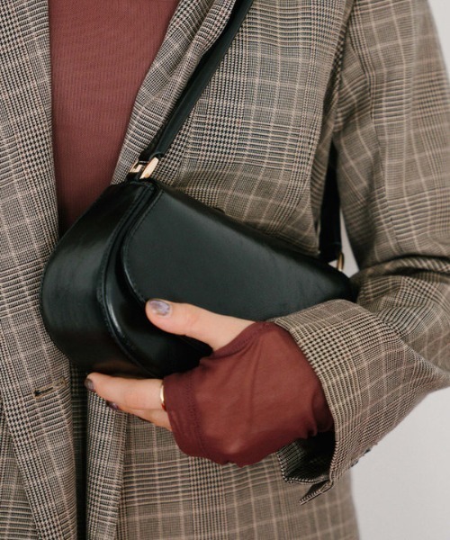 archives（アルシーヴ）の「ラウンド合皮バッグ（ショルダーバッグ・レディース・オフホワイト/ブラック/ブラウン・FREE）」の8枚目の写真