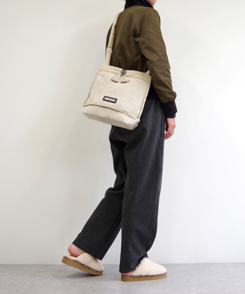 Minnetonka（ミネトンカ）の「MINNETONKA（ミネトンカ） / ボアショルダーバッグ SHOULDER BAG（ショルダーバッグ・レディース・アイボリー/ブラック/ブラウン・FREE）」の22枚目の写真