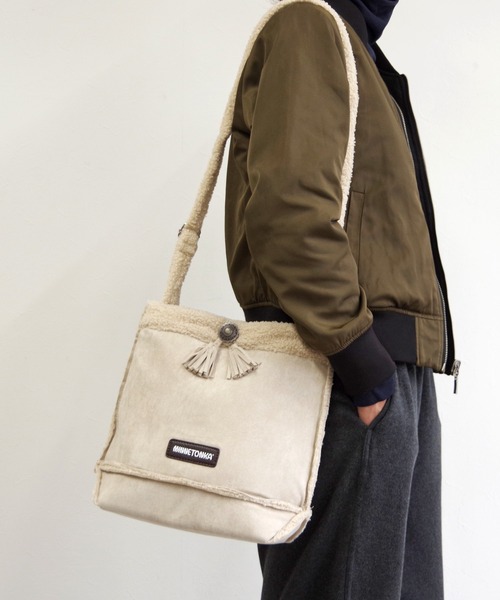 Minnetonka（ミネトンカ）の「MINNETONKA（ミネトンカ） / ボアショルダーバッグ SHOULDER BAG（ショルダーバッグ・レディース・アイボリー/ブラック/ブラウン・FREE）」の21枚目の写真